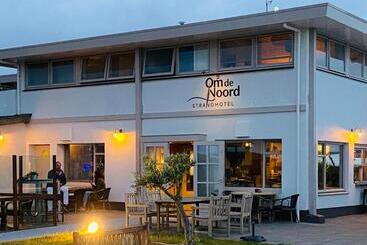 酒店 Om De Noord Beach, Bed & Breakfast