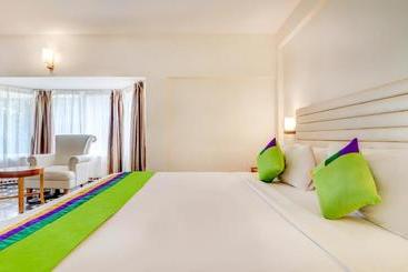 هتل Treebo Trend Palmyra Grand Suites