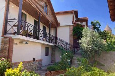 پانسیون Guest House Fifty