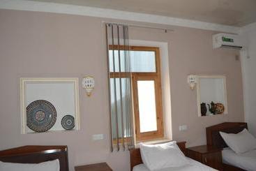 پانسیون Khiva Mirza Bobur Guest House