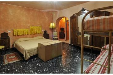 پانسیون B&b Au Caruggiu