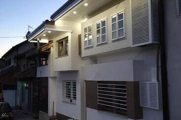 پانسیون Guesthouse Biser