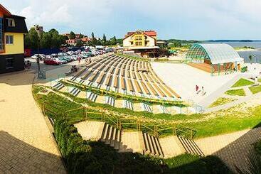 Port Club Pension & Restaurant