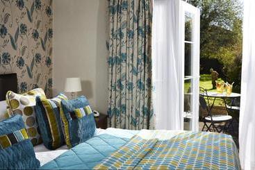 Drayton Court Hotel
