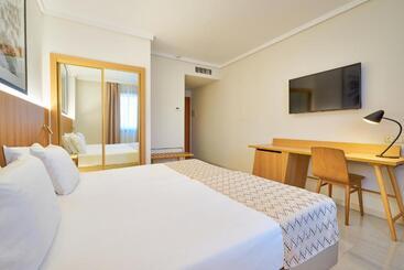 هتل Exe Ciudad De Cordoba