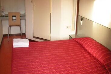 酒店 Premiere Classe Dreux