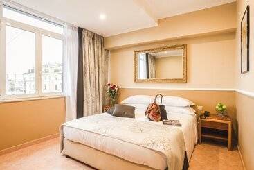 Raeli Hotel Archimede