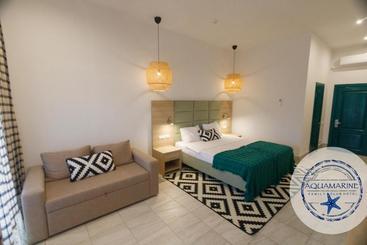 فندق Aquamarine Family Club