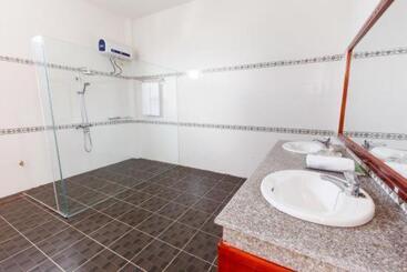 ホテル Oxalis Home