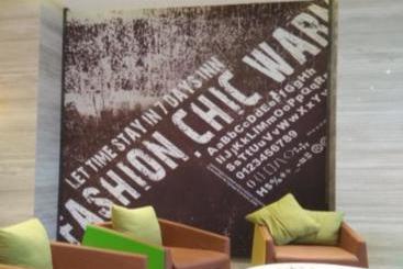 Otel Iu  Suining Shehong Bus Station Branch