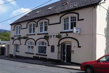 Хостел The Hendrewen