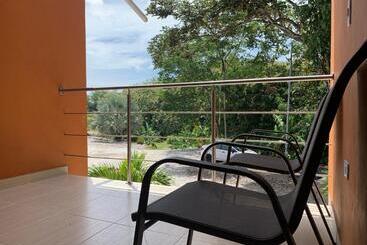 Отель Inversiones Napoles