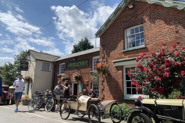 The Compasses Inn
