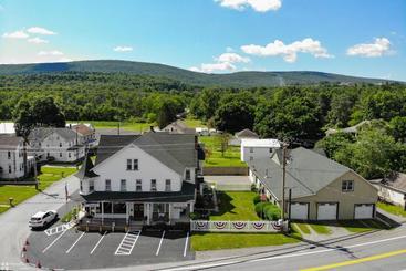 مبيت وإفطار Lizard Creek Inn