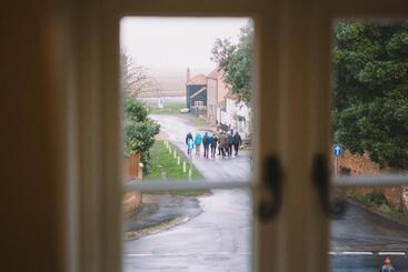 Bed and Breakfast The Hero