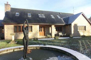 ベッドアンドブレックファースト The Hollies On The Wall