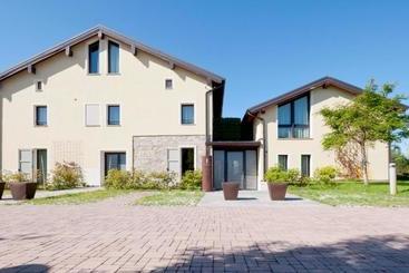 הוסטל Locanda Sant Ambrogio