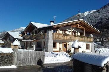 فندق Agriturismo Maso Grisun