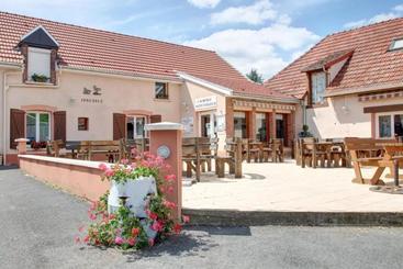 ホテル Auberge Saint Fergeux