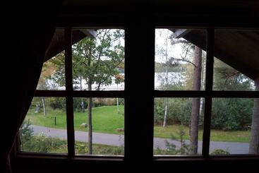 בית מלון כפרי Långsjön Stugor & Camping