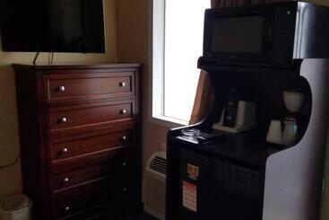 モーテル Perry O Inn & Suites