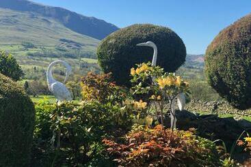 ペンション The Bungalows Guesthouse