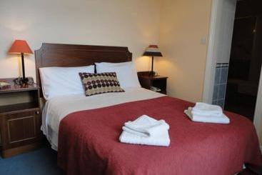 هتل Alpine Guesthouse