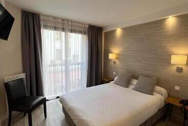 酒店 Au Bec Fin Hôtel