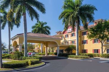 فندق Hawthorn Extended Stay By Wyndham Naples
