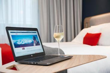 هتل Holiday Inn Express   Glasgow Airport, An Ihg