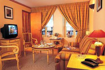 Отель Hostellerie Du Coq Hardi