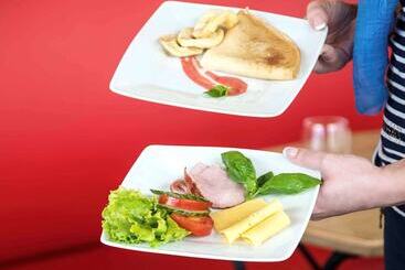 בית מלון כפרי Ibis Poznan Stare Miasto