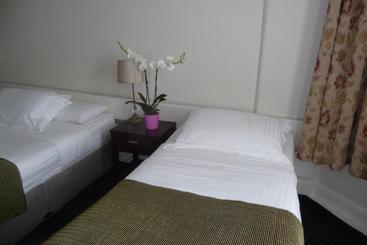 هتل Killarney House Western Road