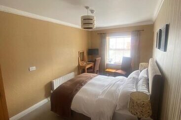 בית מלון כפרי Long Quay House