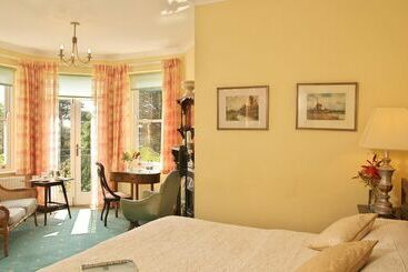 בית מלון כפרי Seaview House