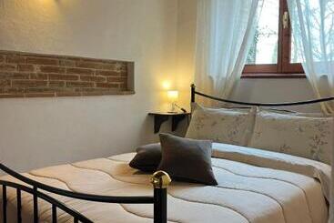 בית מלון כפרי Agriturismo Palazzo Val Del Sasso