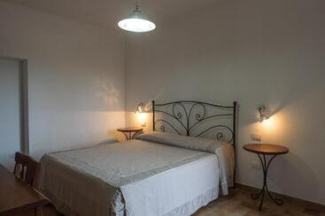 호텔 B&b Corte Degli Struzzi