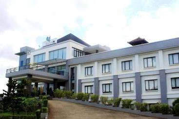 هتل Ebony Batulicin