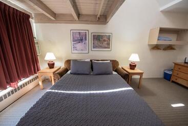 فندق Sugarloaf Inn