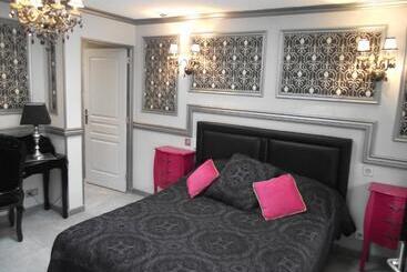 Les Belles époques B&b   Piscine   Terrasses   Brumisateurs   Proche Puy Du Fou