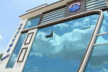 호텔 Pujitha Residency