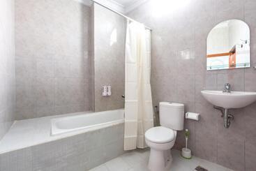 פנסיון Baliamandarlinghouse