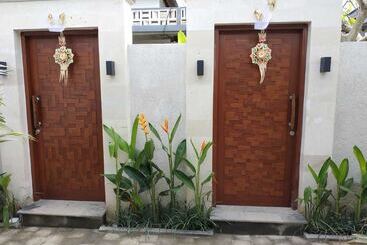 住宿加早餐  La Isla Villas Bali