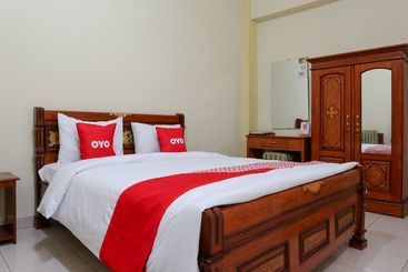 酒店 Almadinah Syariah By Oyo Rooms