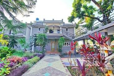 בית מלון כפרי Anil Farm House