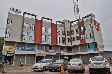 Hotel D K Guest House By Oyo Rooms