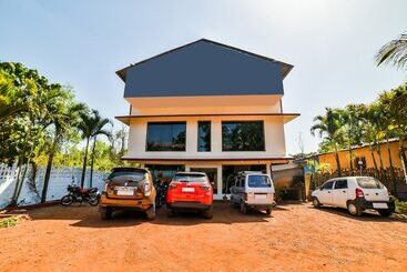 בית מלון כפרי Empire By Oyo Rooms