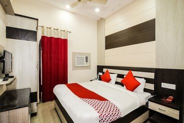 ホテル Soni International By Oyo Rooms