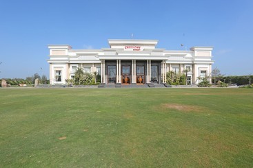 Oyo 30131 Hotel Ceremony- A Unit Of Nishuraj Resorts