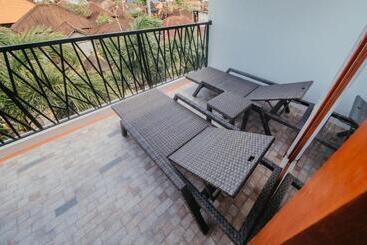 פנסיון Kaen Apartments